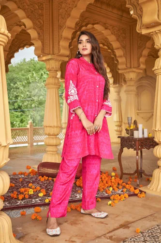 Women pink Cord Set
