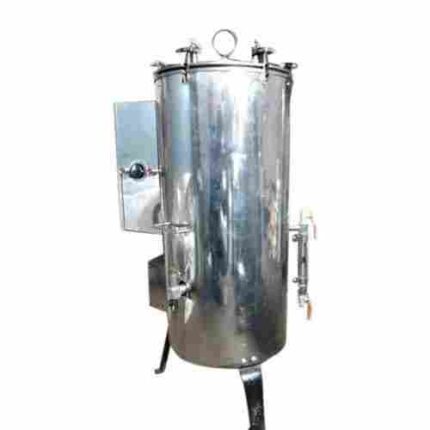 Laboratory Vertical Autoclave By Arti Surgicals